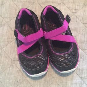 Surprise by Strideright Toddler shoes